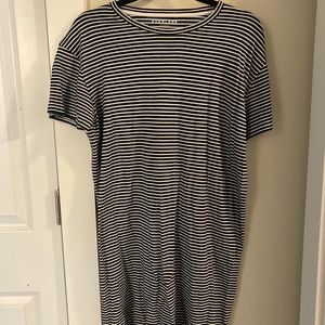 Everlane t shirt dress in size large